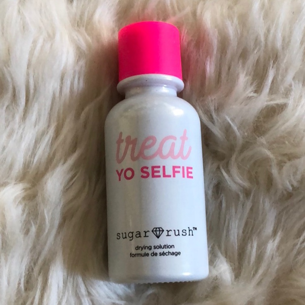 Tarte
Sugar Rush - Treat Yo Selfie Drying Solution